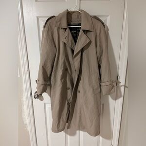 London Fog Trench Coat Size 6 PETITE